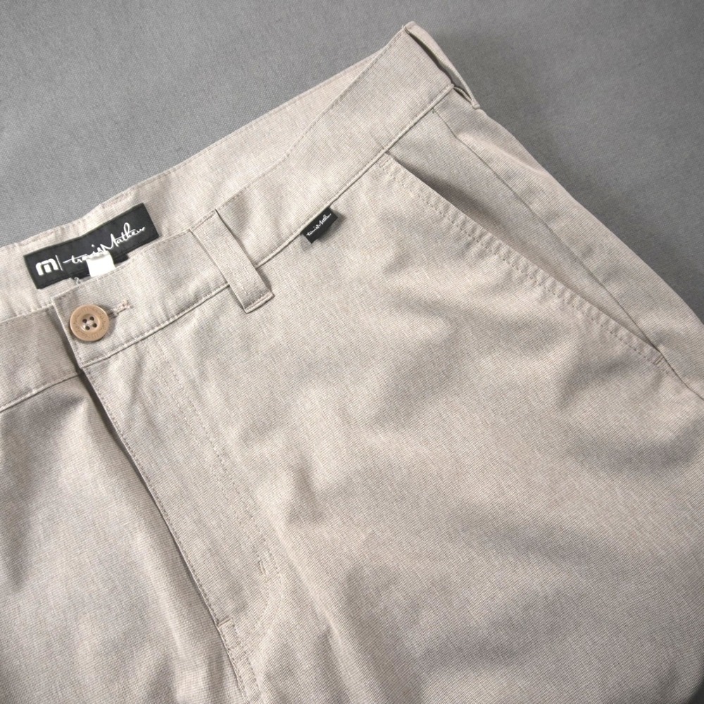 TravisMathew Beck Golf Shorts Mens 36 Performance 9" Preppy Minimalist